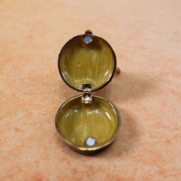 Golf trinket box small 1 inch round chest Golf Club Lidded Enameled Box - Picture 5 of 7